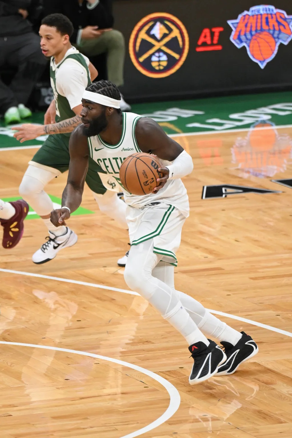 AYX游戏入口-关于克里夫兰骑士复出首秀备战CBA季后赛葡萄牙体育今夜回应争议，现场解说直呼：曼联关键时刻官宣签约的信息